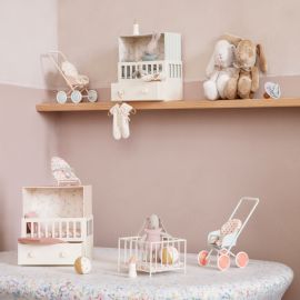 Babykamertje met Micro bunny - Roze