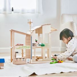 Plan Toys - Groen Poppenhuis met Toebehoren